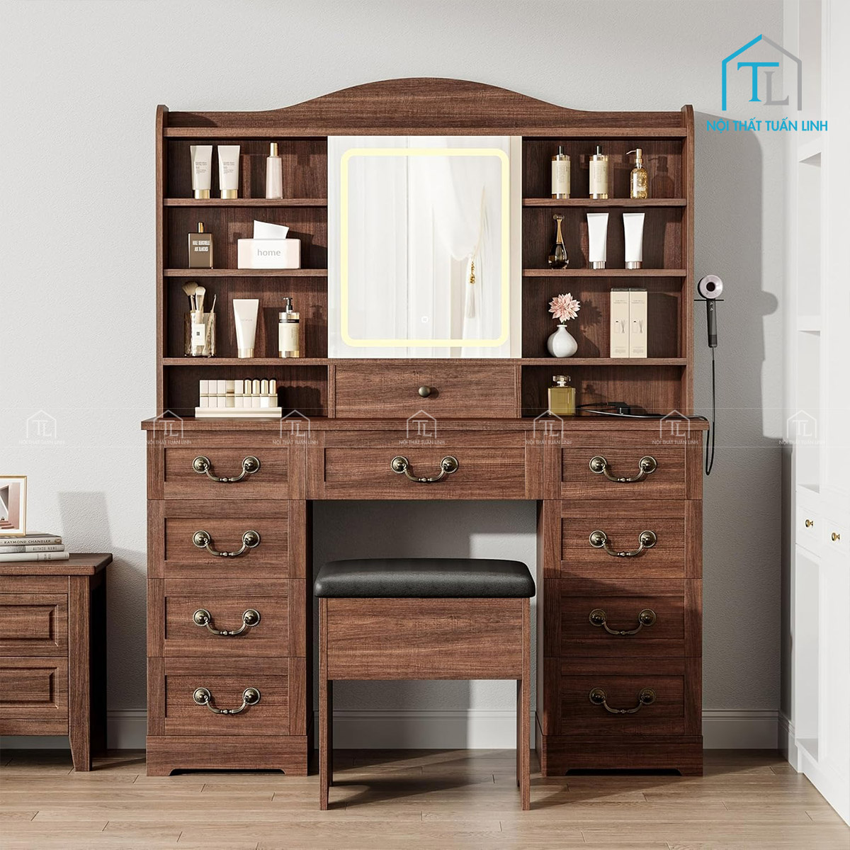 Mặt bàn và khu vực trang điểm