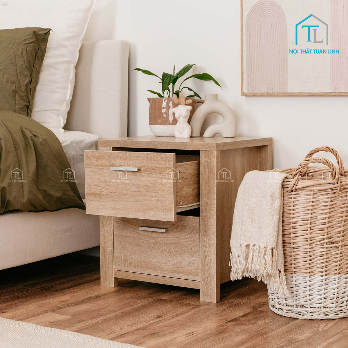 Thiết kế 2 ngăn kéo rộng rãi, dễ sử dụng