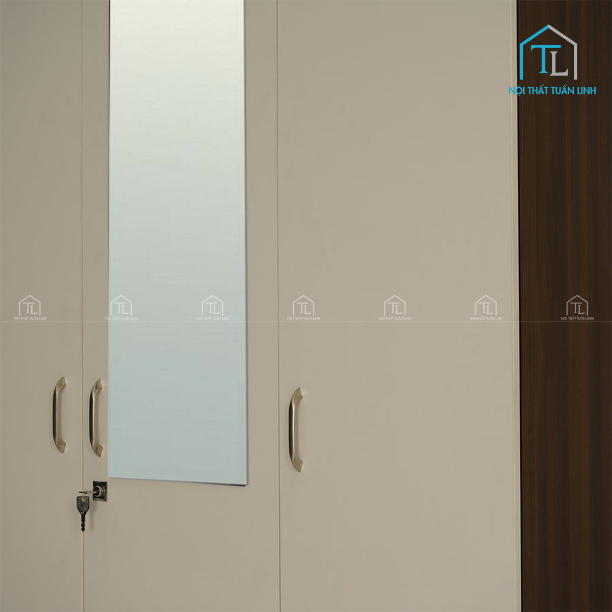 Tay nắm thiết kế tinh gọn, dễ sử dụng