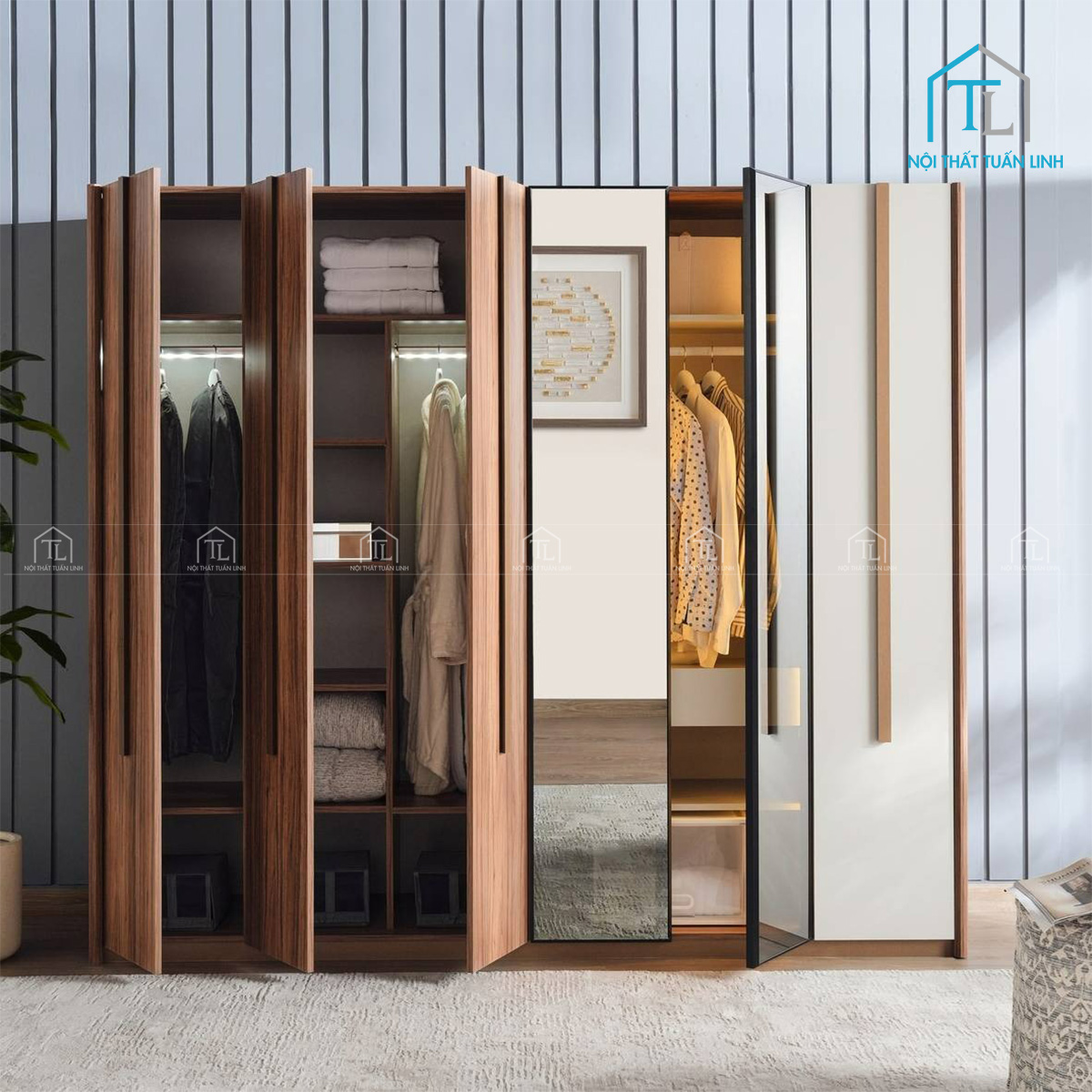 Khoang treo quần áo rộng rãi