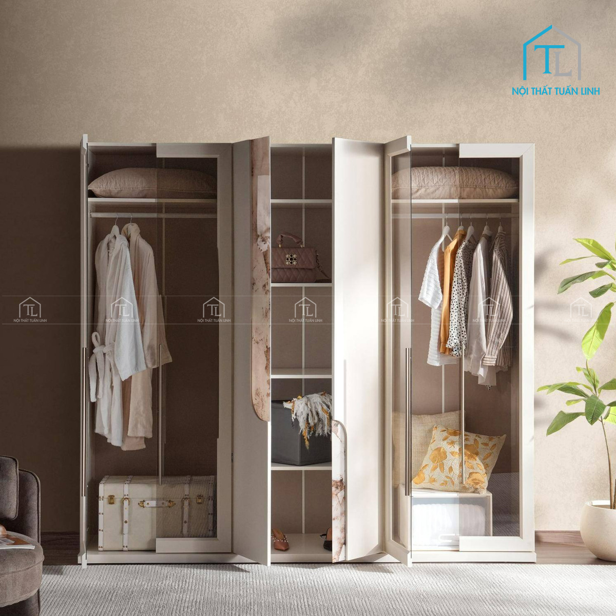 Không gian lưu trữ bên trong tủ được phân chia khoa học