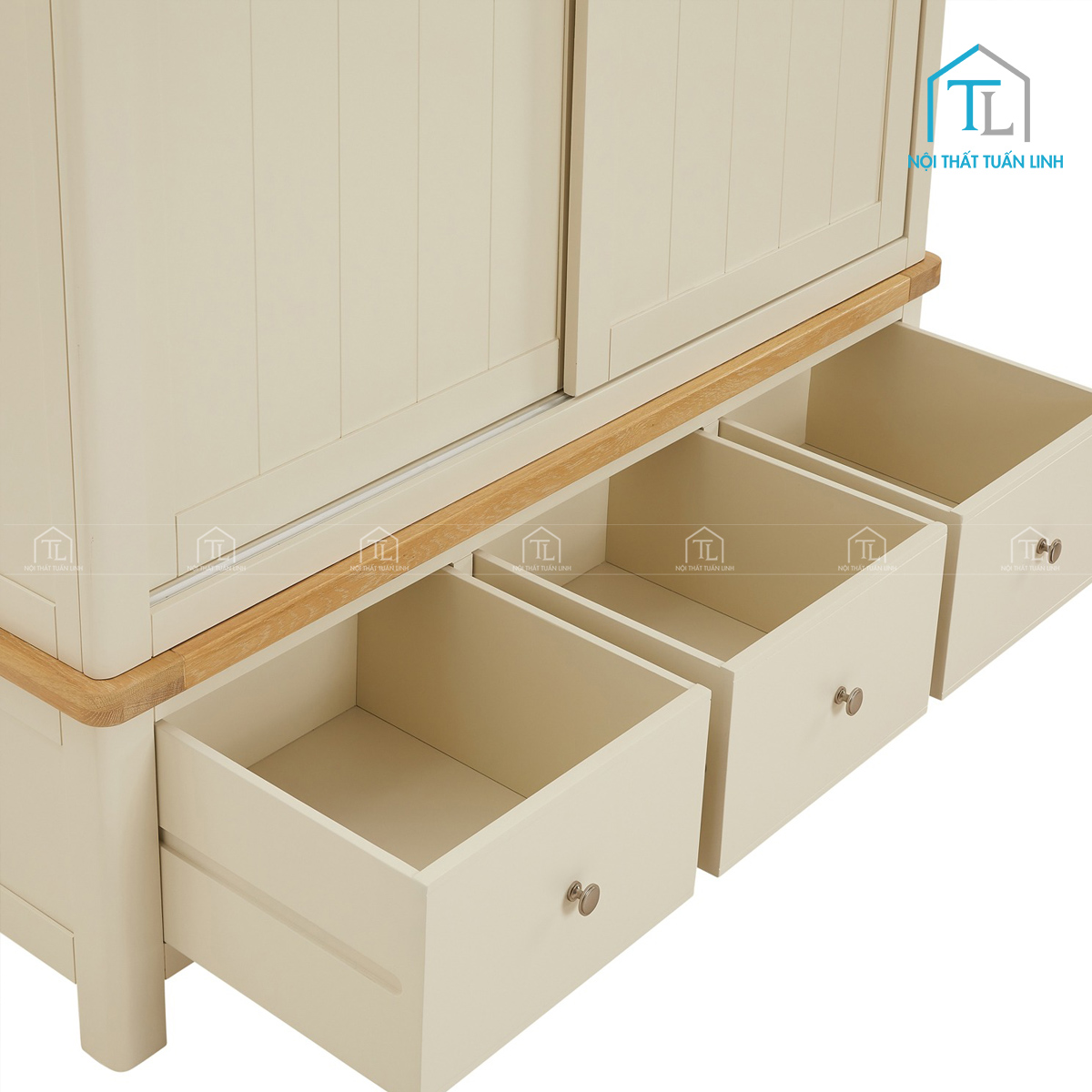 Ba ngăn kéo giúp sắp xếp đồ đạc gọn gàng